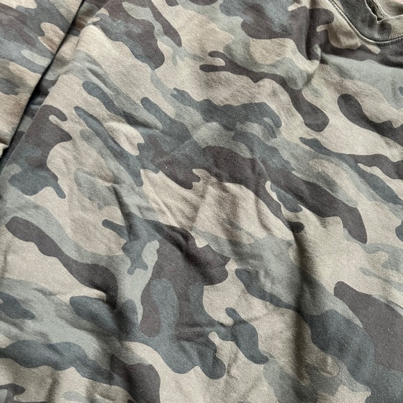 Camo print green brown oversized crewneck size XL - Picture 2 of 3